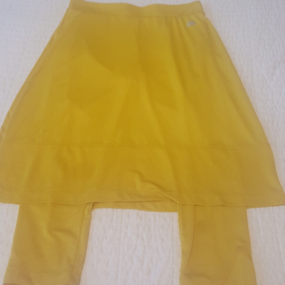 Skirt with leggings